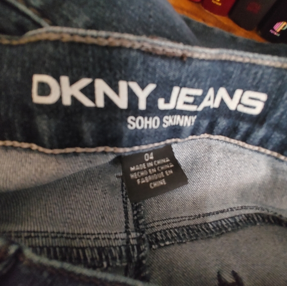 Woman blue jeans - Picture 5 of 6